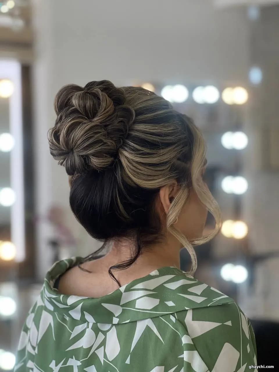 نمونه کار مو — شینیون و کرلی زنانه در بابلسر، بابلسر — چلیا