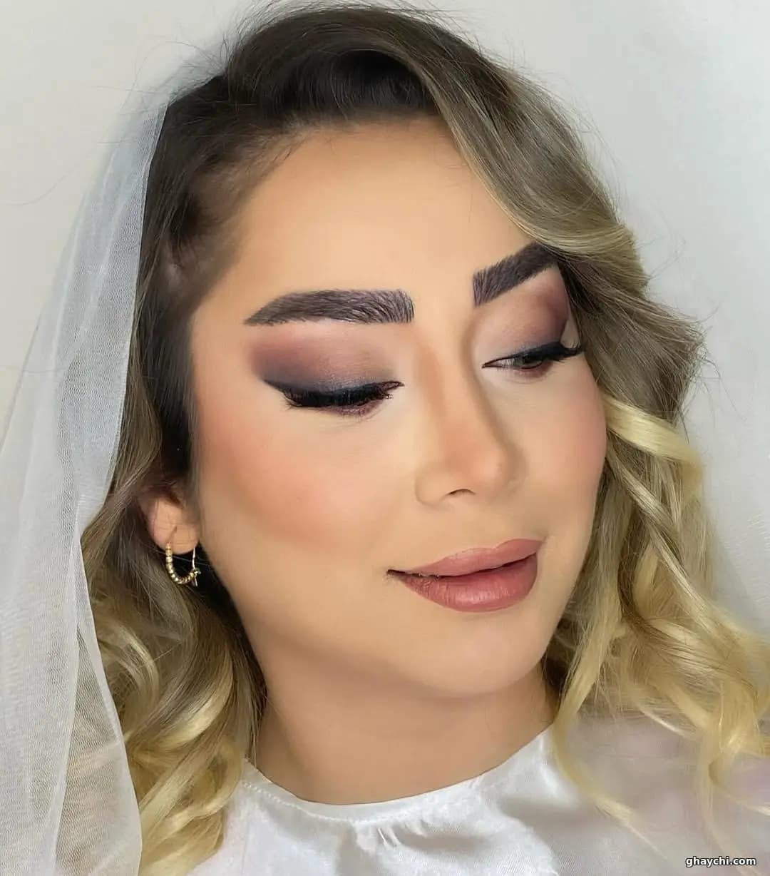 نمونه کار میکاپ — میکاپ کلاسیک قبل و بعد زنانه در رشت، رشت — مهسا اسگندری