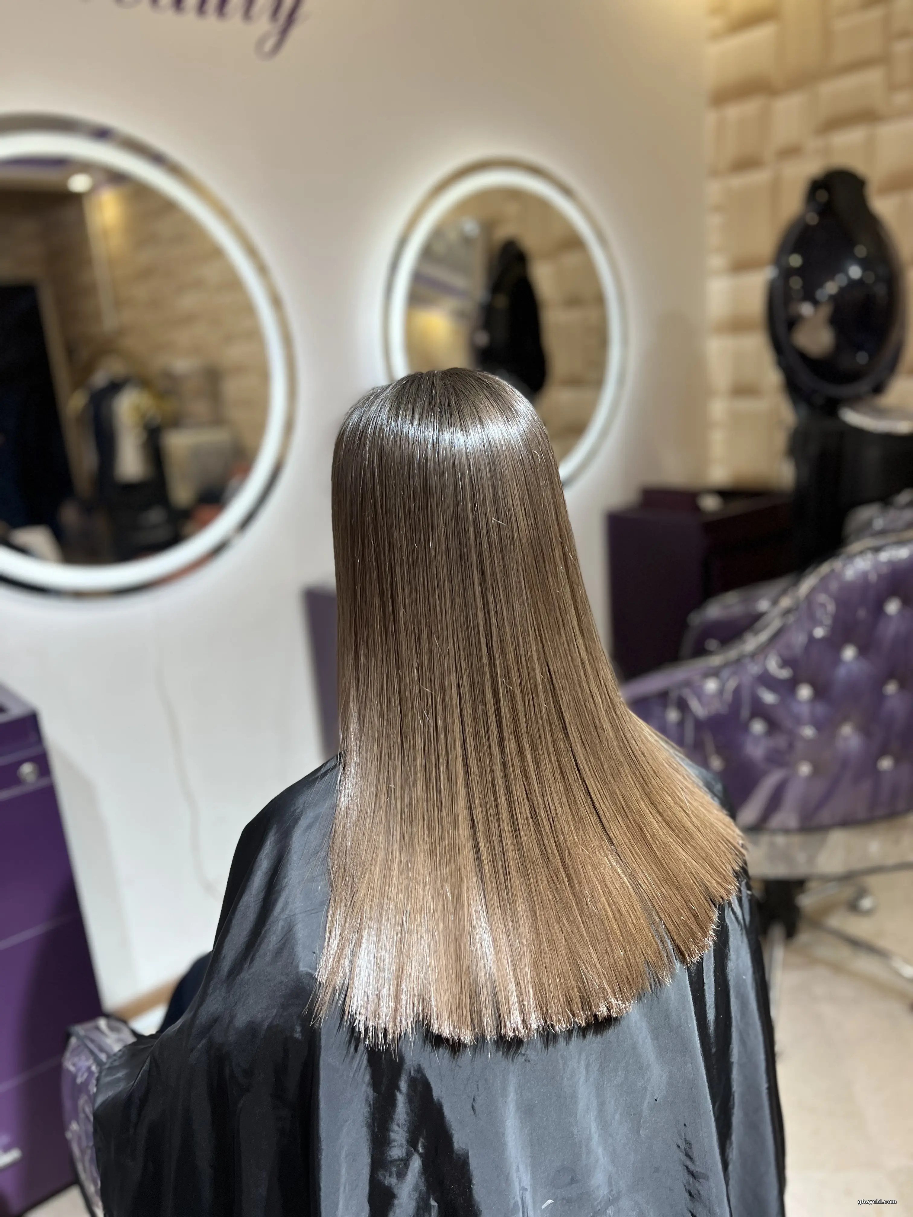 آرایشگر آتنا ومسه