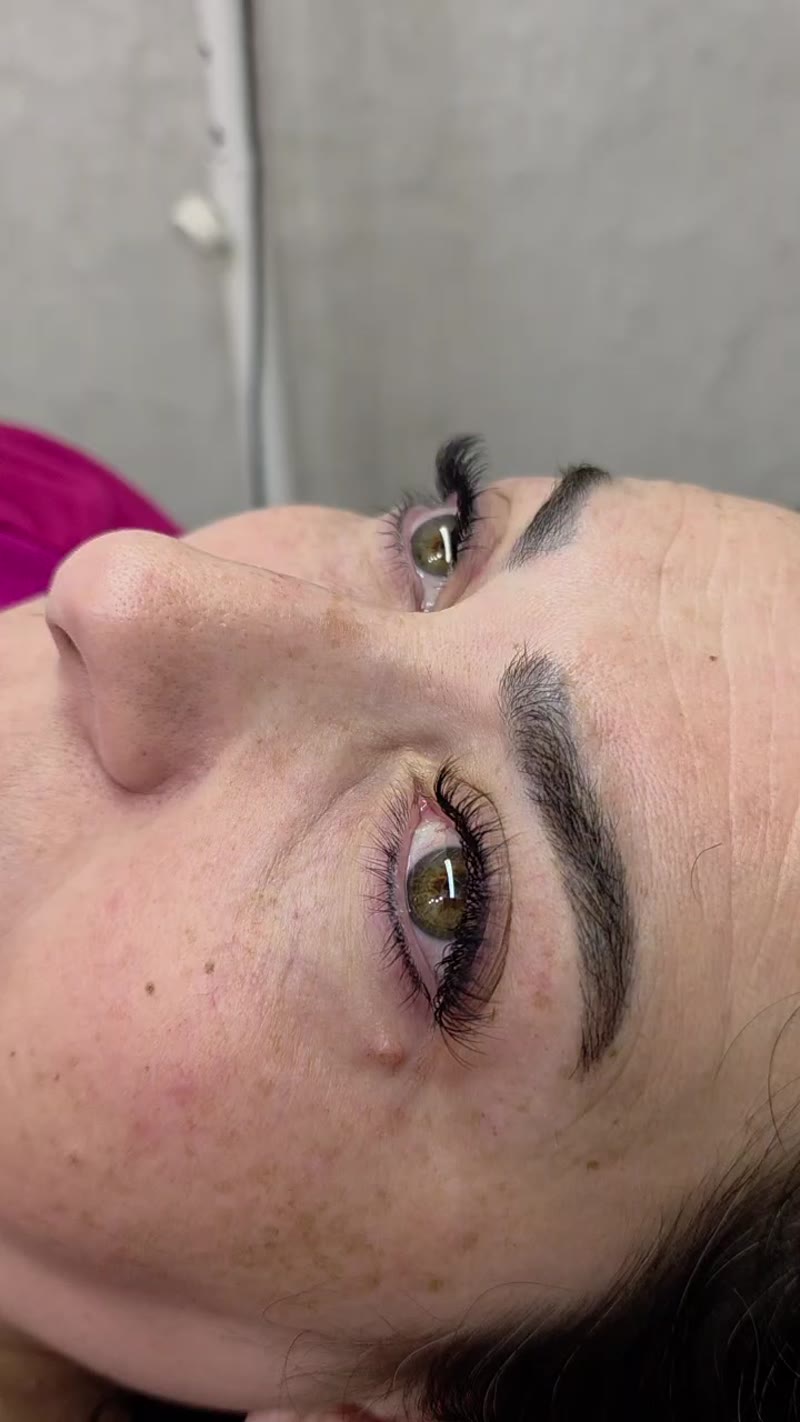نمونه کار مژه — اکستنشن مژه ویدئو زنانه در شهرک غرب، تهران — پینورالوکس