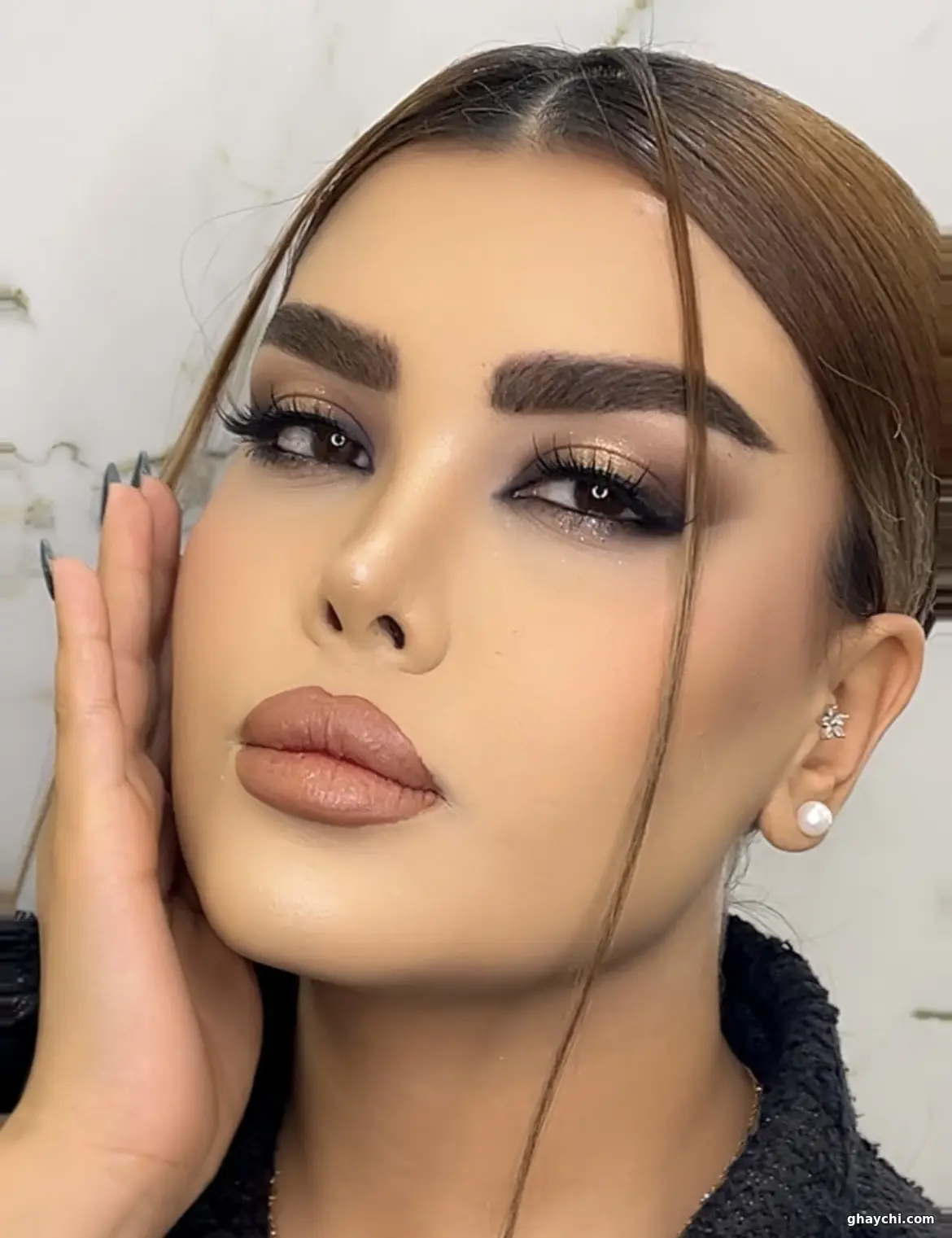 آرایشگر فاطمه والیزاده