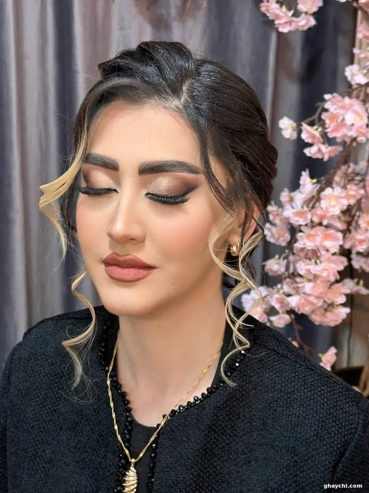 نمونه کار مو — شینیون و کرلی زنانه در تبریز، تبریز — رخ آرا