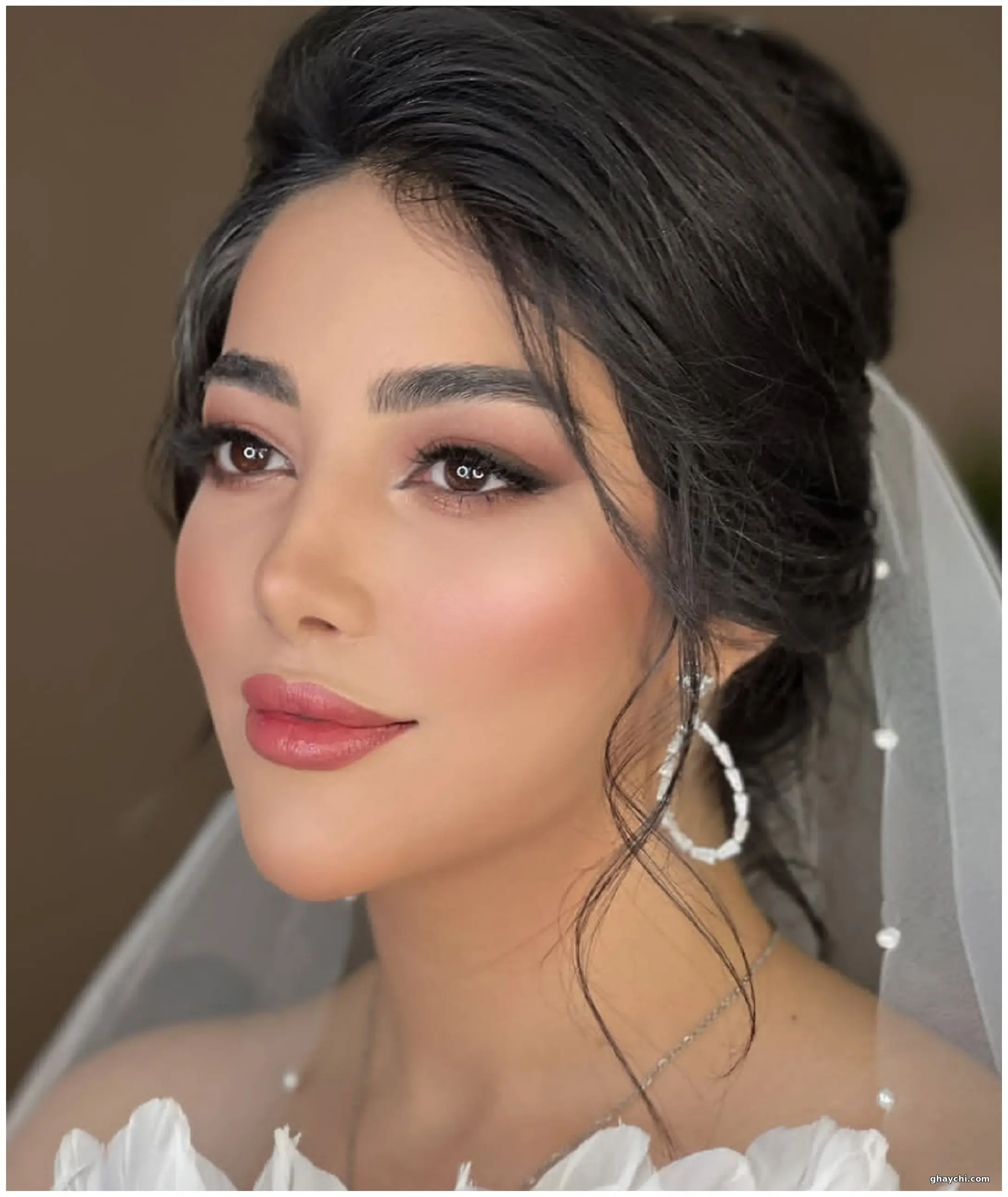 آرایشگر ریحانه کجوری