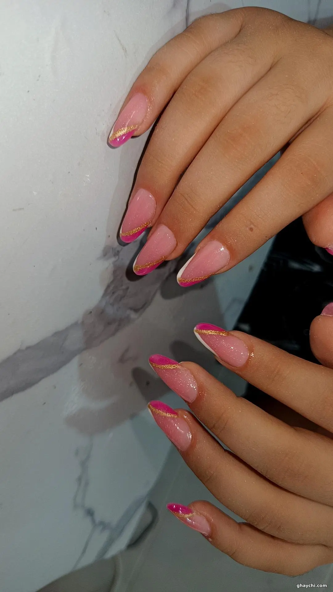 آرایشگر حسنا محمدی