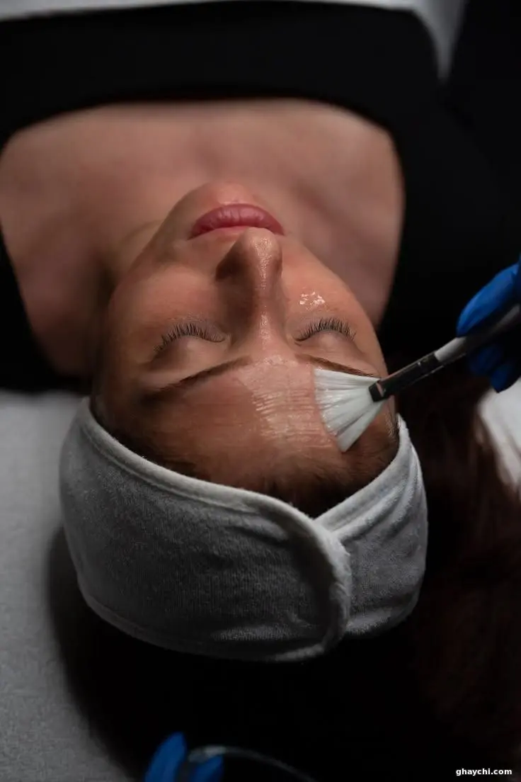 نمونه کار پوست — فیشیال صورت زنانه در خیابان انقلاب، شیراز — فاطمه اسمعیلی