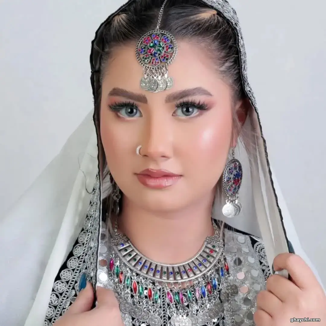 آرایشگر نرگس گشول
