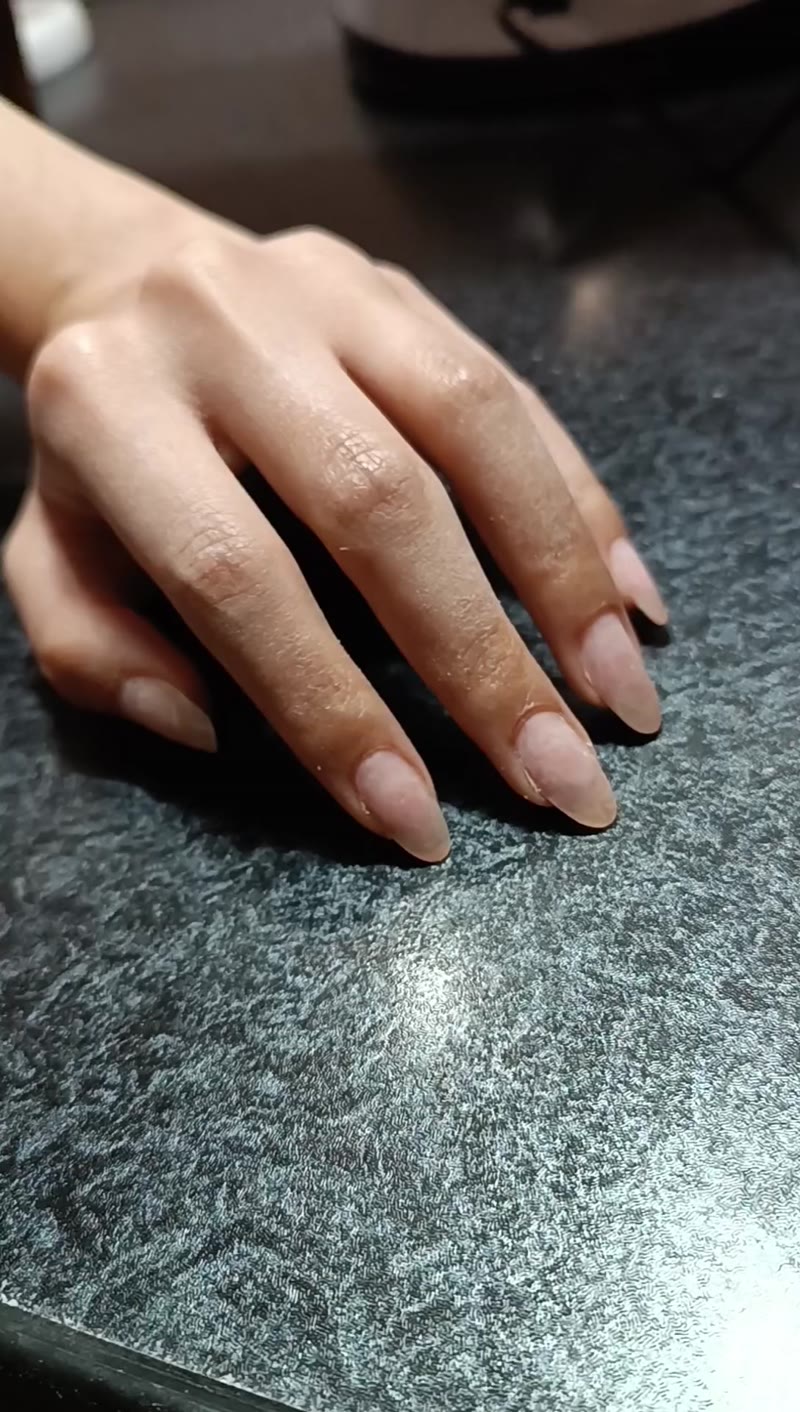 نمونه کار ناخن — لمینت ناخن ویدئو زنانه در اصفهان، اصفهان — ملیکا شرکت